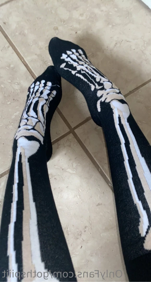 Goth Spit [ gothspiiit ] Onlyfans leaked photo 13736233 on Hotleaks.tv