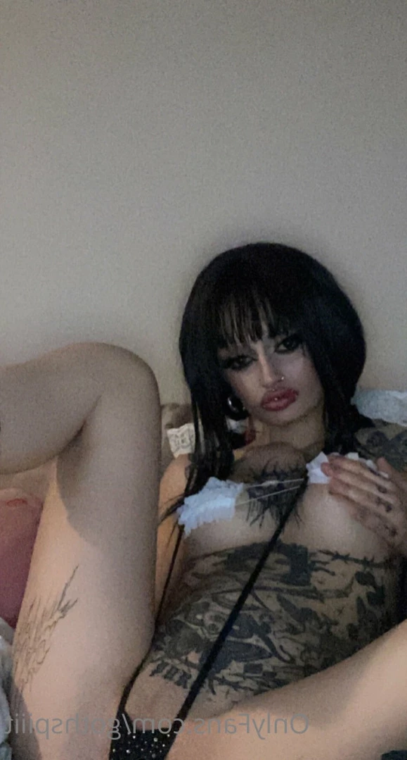 Goth Spit [ gothspiiit ] Onlyfans leaked photo 15252995 on Hotleaks.tv