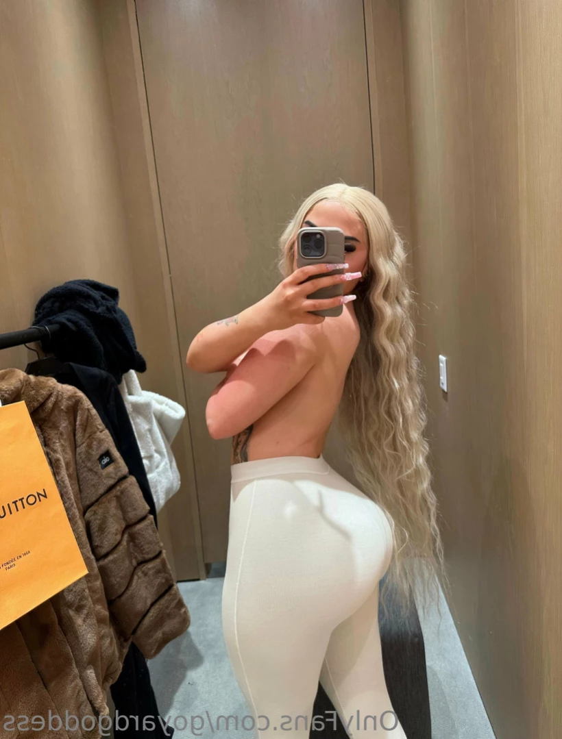 goyardgoddess Onlyfans leaked photo 13622559 on Hotleaks.tv