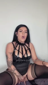 Niamh Velvet | QUEEN OF PIES 🥧 [ niamhvelvet ] Onlyfans leaked video 9502771 on Hotleaks.tv