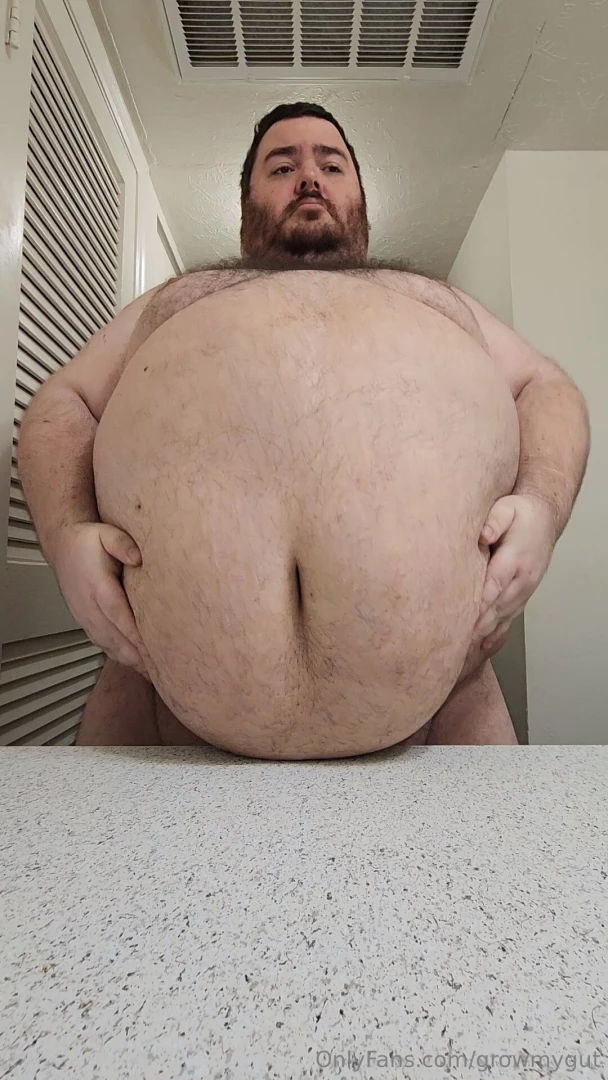 John [ growmygut ] Onlyfans leaked photo 18476250 on Hotleaks.tv