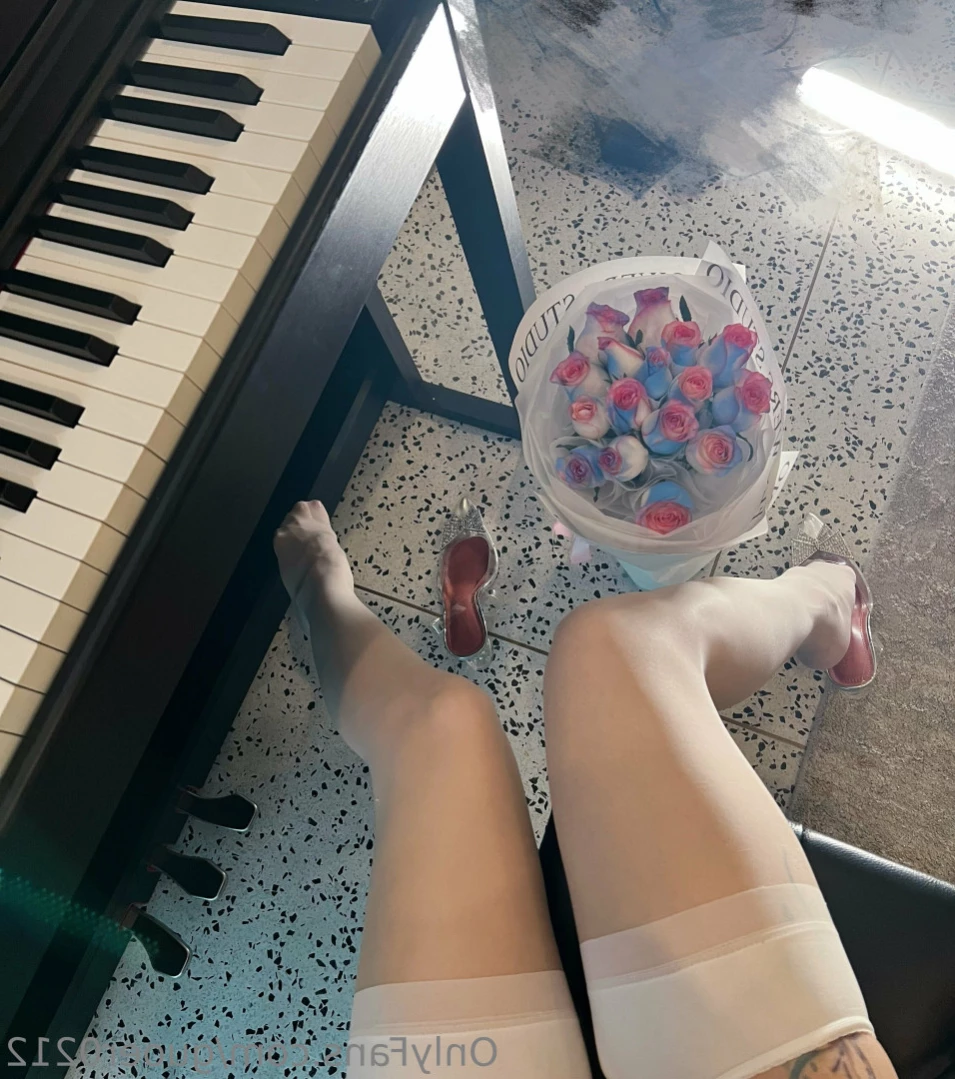 guoervictoria [ guoer0212 ] Onlyfans leaked photo 11522007 on Hotleaks.tv