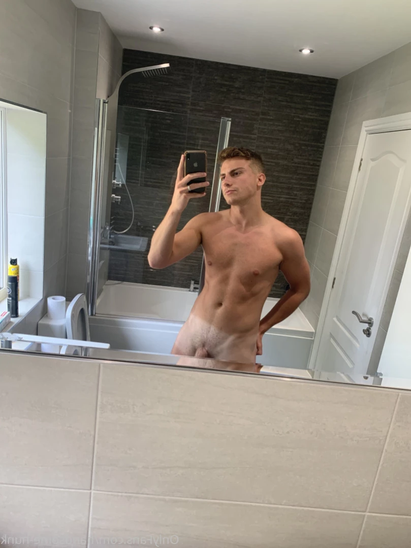 Handsome Hunk [ handsome-hunk ] Onlyfans leaked photo 10881538 on Hotleaks.tv