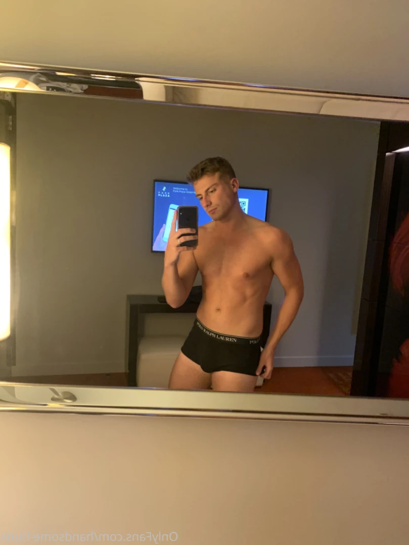 Handsome Hunk [ handsome-hunk ] Onlyfans leaked photo 11550074 on Hotleaks.tv