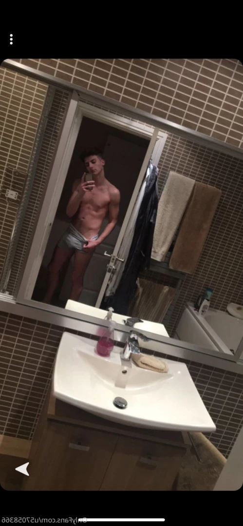 Handsome Hunk [ handsome-hunk ] Onlyfans leaked photo 15780971 on Hotleaks.tv