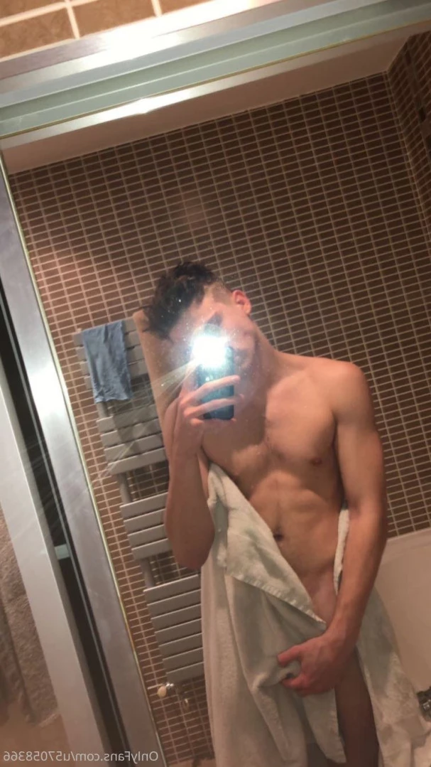Handsome Hunk [ handsome-hunk ] Onlyfans leaked photo 15819009 on Hotleaks.tv