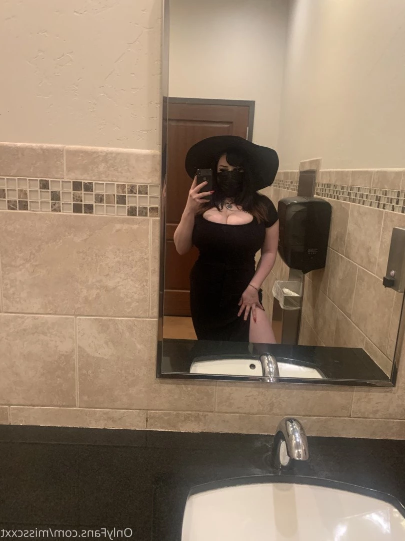 Miss Hazel [ misscxxt ] Onlyfans leaked photo 4150645 on Hotleaks.tv