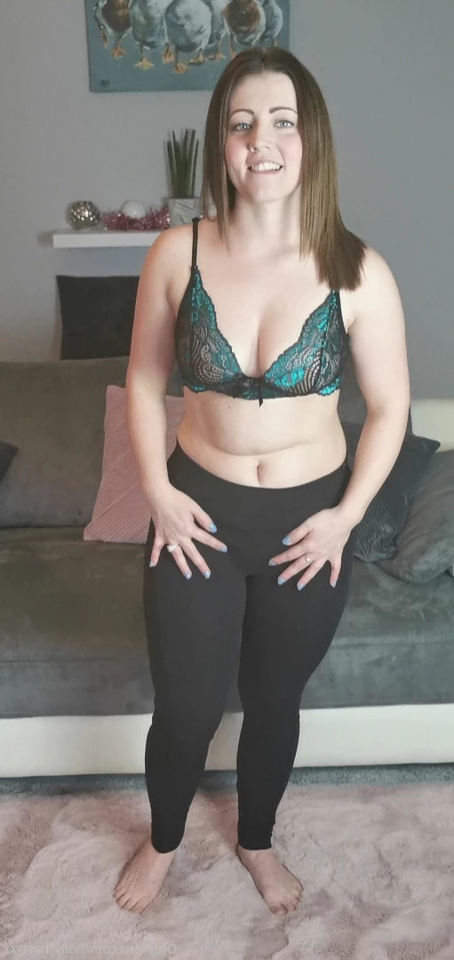 Holly Hart [ holly_hart_xx ] Onlyfans leaked photo 11488701 on Hotleaks.tv