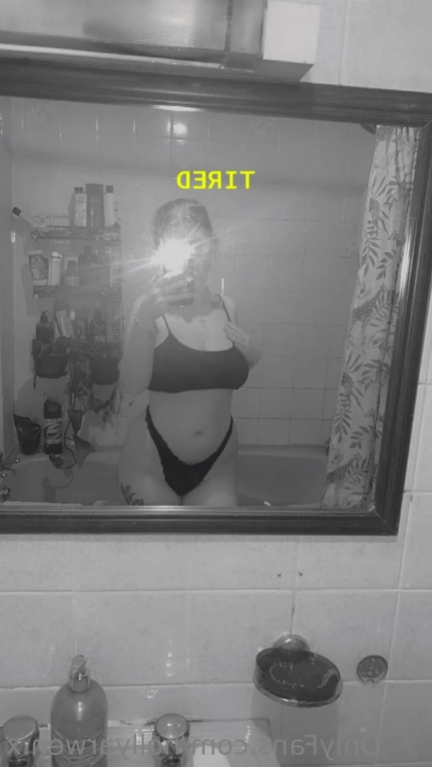 Holly [ hollyarwen.x ] Onlyfans leaked photo 12542188 on Hotleaks.tv