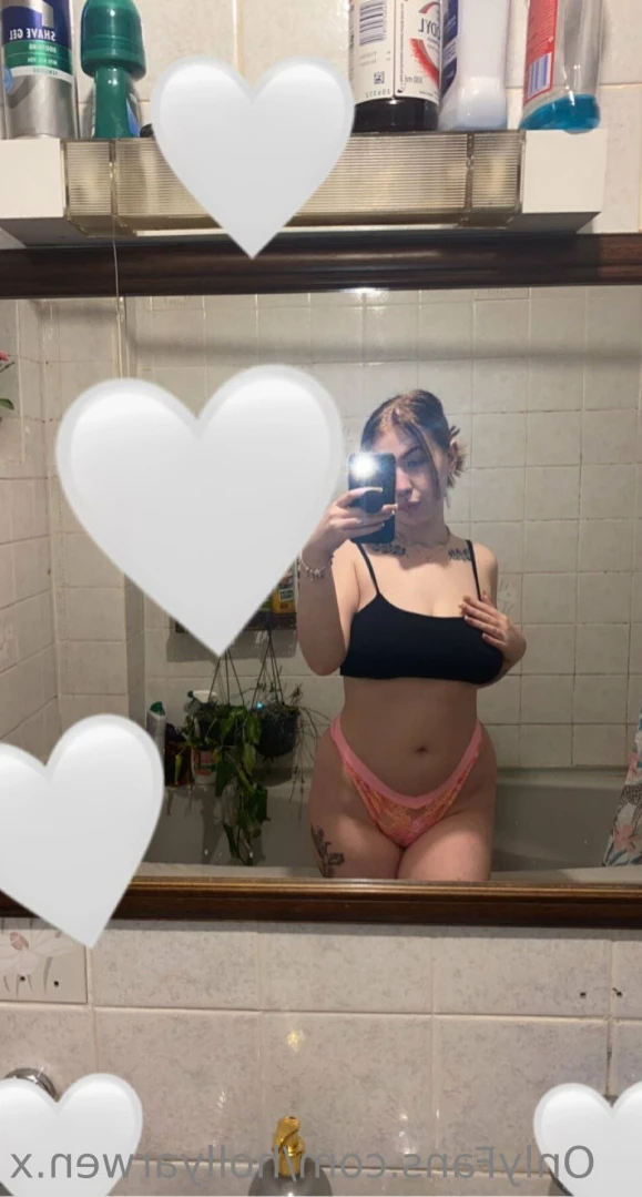 Holly [ hollyarwen.x ] Onlyfans leaked photo 15267972 on Hotleaks.tv