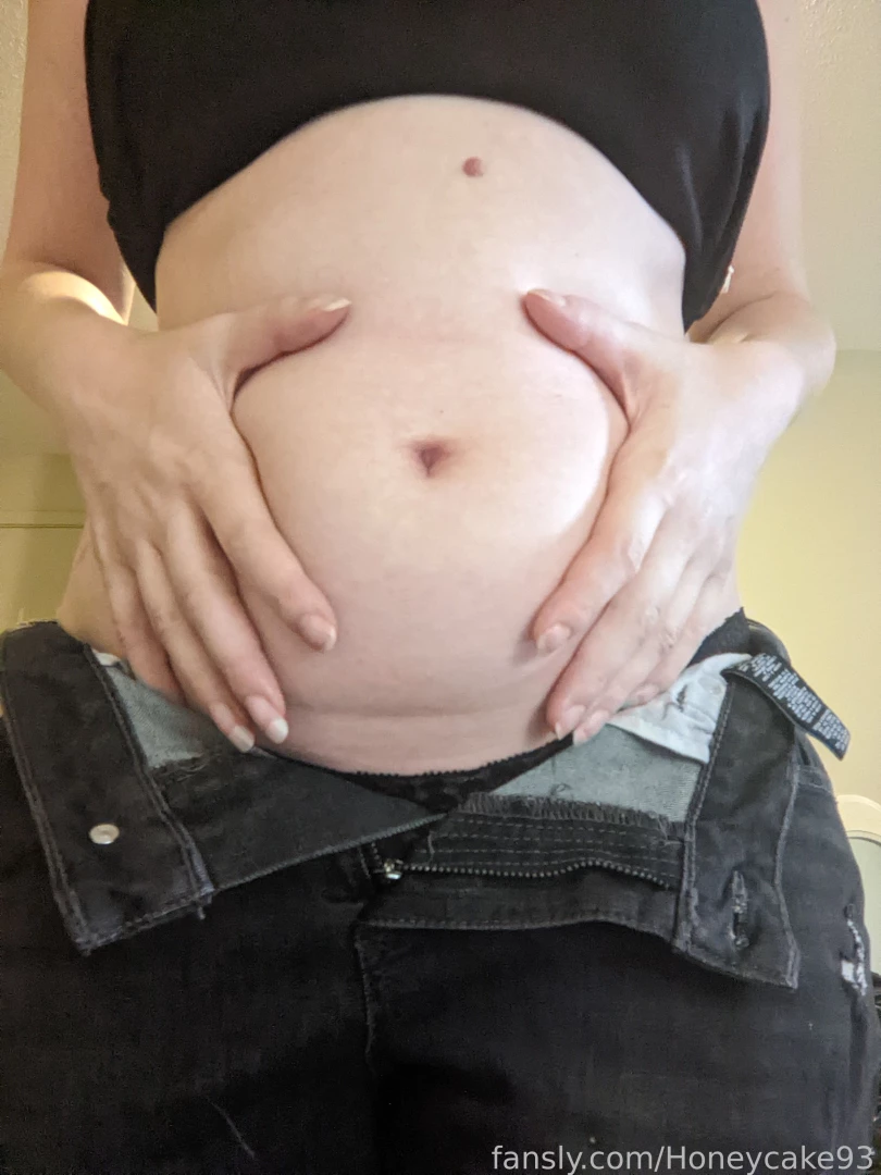 honeycake93 Onlyfans leaked photo 18507845 on Hotleaks.tv