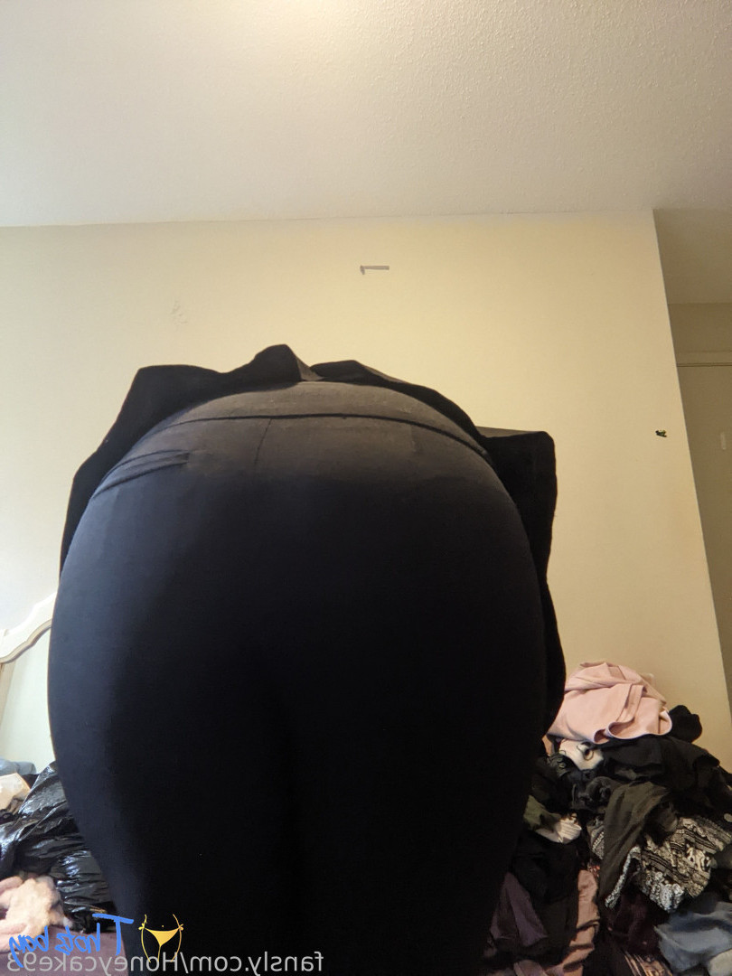 honeycake93 Onlyfans leaked photo 18530678 on Hotleaks.tv