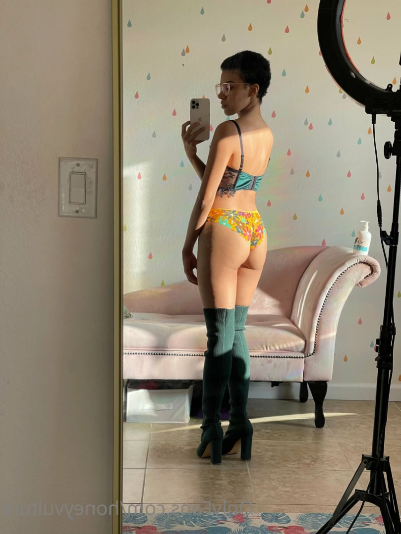 honeyvulture Onlyfans leaked photo 11369550 on Hotleaks.tv