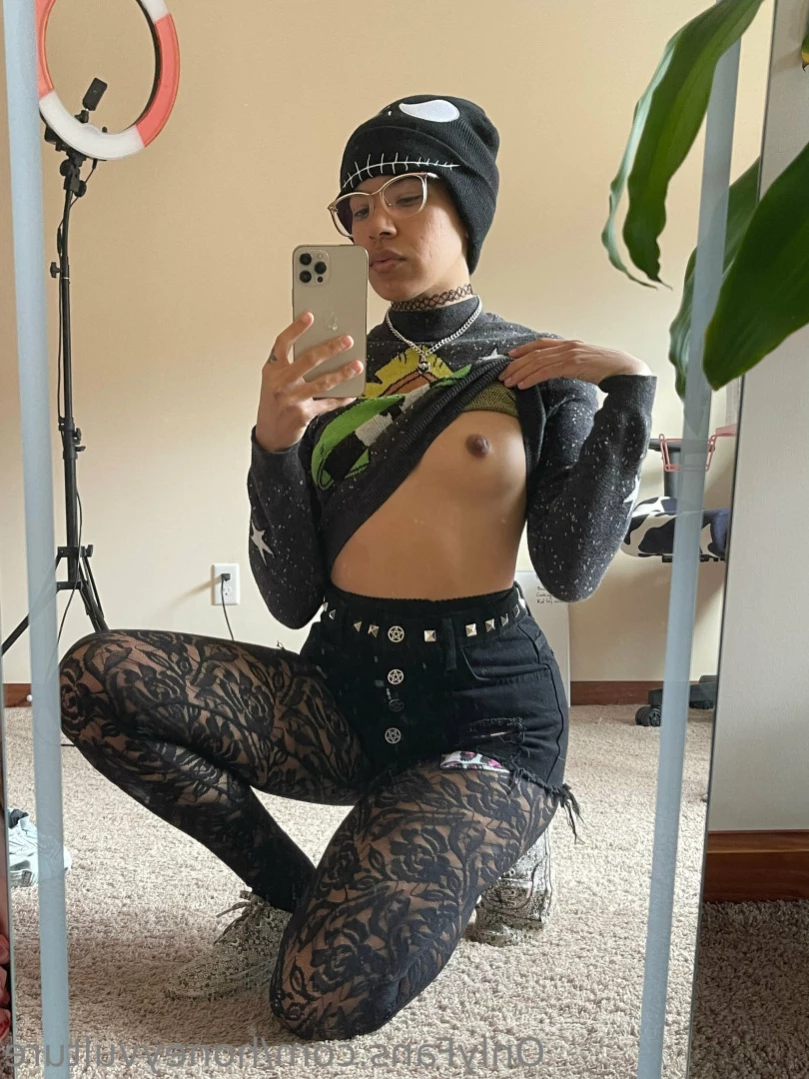 honeyvulture Onlyfans leaked photo 11373661 on Hotleaks.tv
