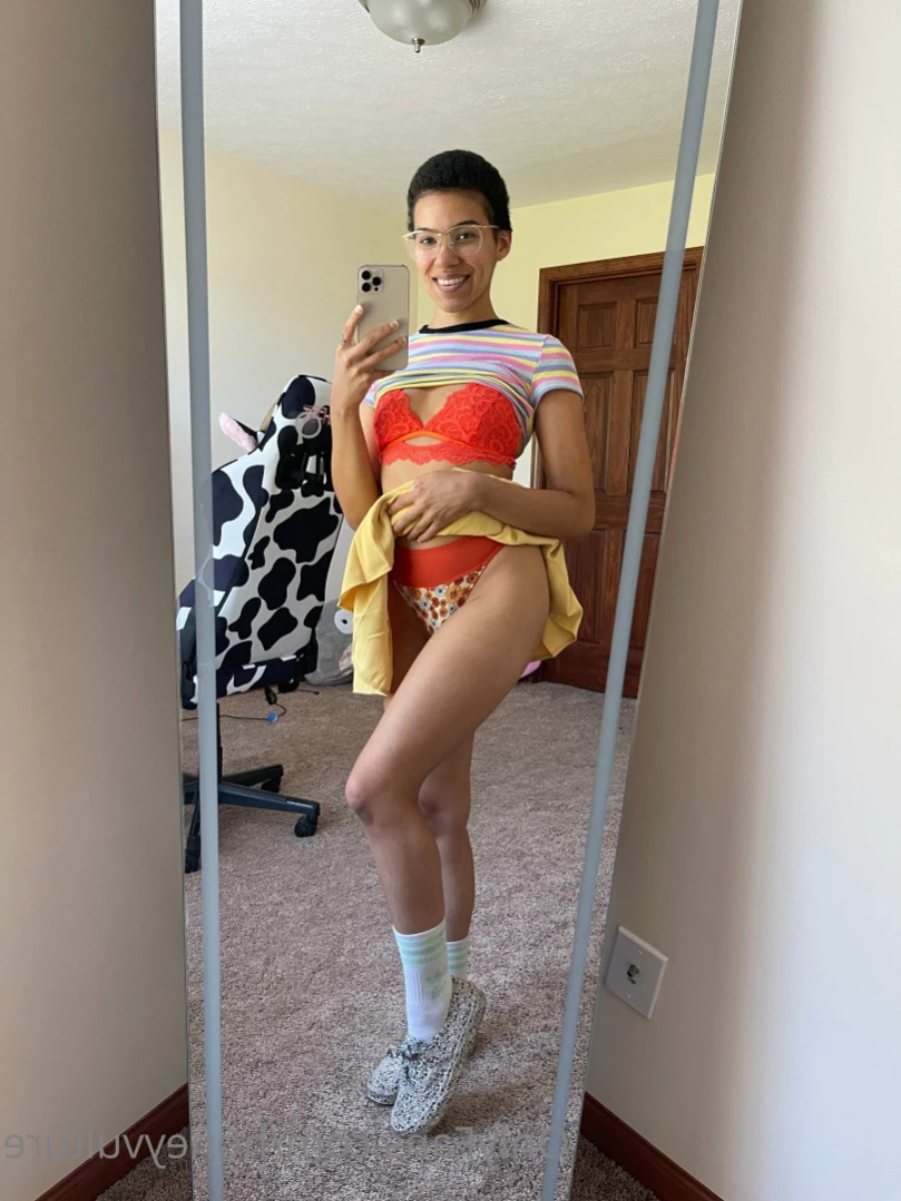 honeyvulture Onlyfans leaked photo 11567830 on Hotleaks.tv