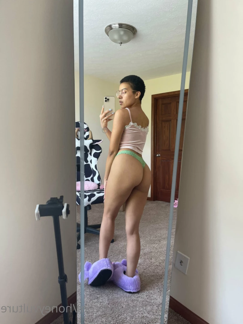 honeyvulture Onlyfans leaked photo 12741250 on Hotleaks.tv
