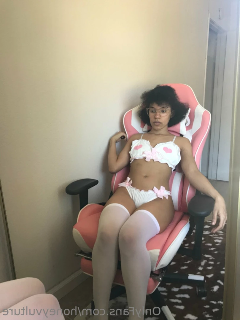 honeyvulture Onlyfans leaked photo 14231142 on Hotleaks.tv