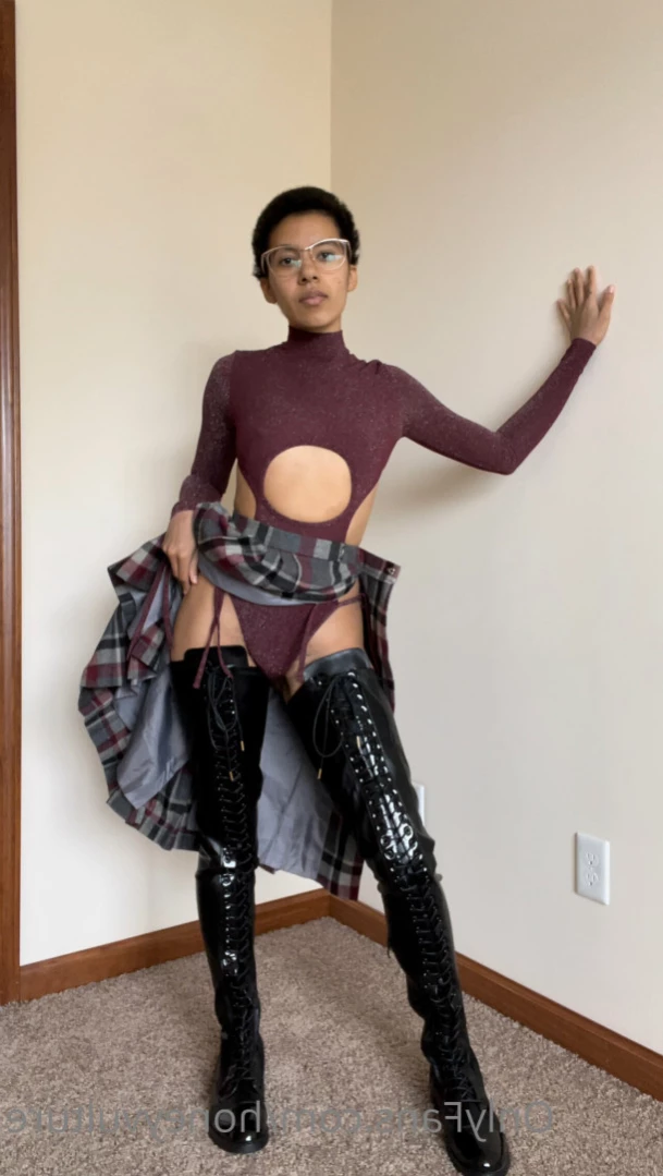 honeyvulture Onlyfans leaked photo 15265591 on Hotleaks.tv