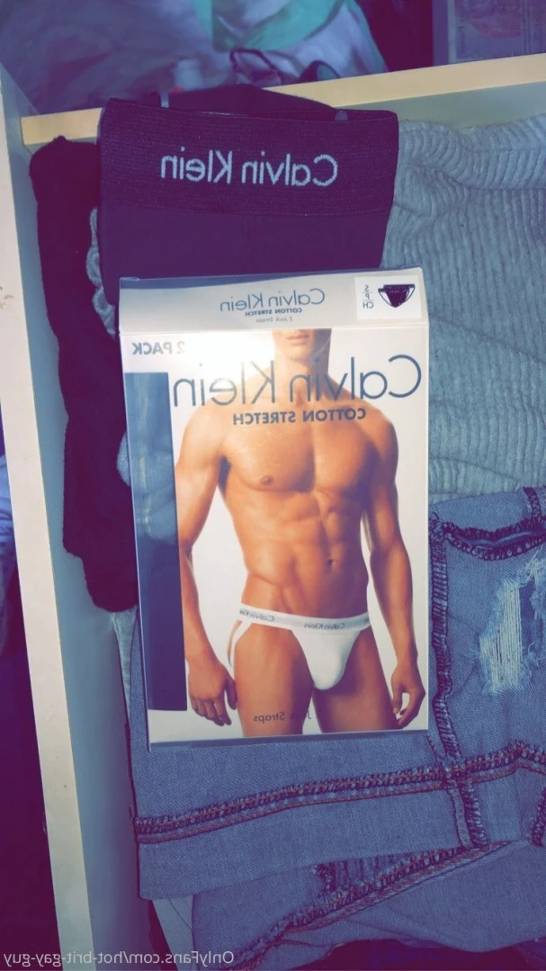 Hung-Brit-Uk [ hot-brit-gay-guy ] Onlyfans leaked photo 15749680 on Hotleaks.tv
