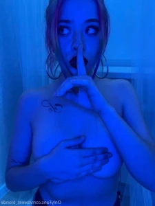 16312768
