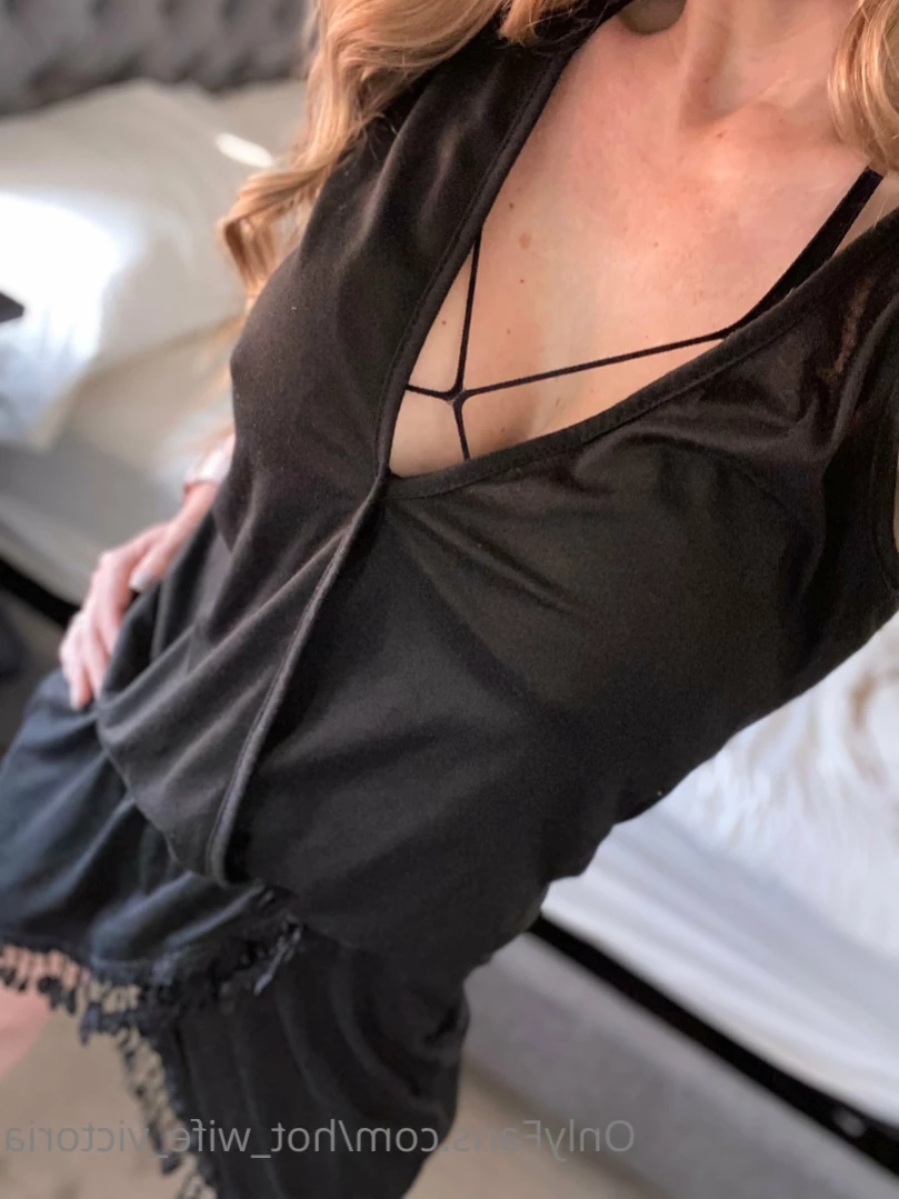 🎀HotWife Victoria🎀 [ hot_wife_victoria ] Onlyfans leaked photo 11372217 on Hotleaks.tv