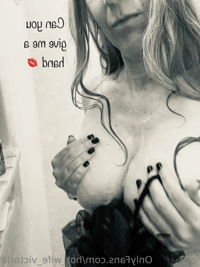 🎀HotWife Victoria🎀 [ hot_wife_victoria ] Onlyfans leaked photo 11757211 on Hotleaks.tv