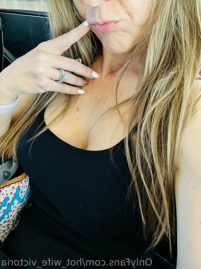 🎀HotWife Victoria🎀 [ hot_wife_victoria ] Onlyfans leaked photo 13128648 on Hotleaks.tv