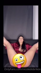 1406043
