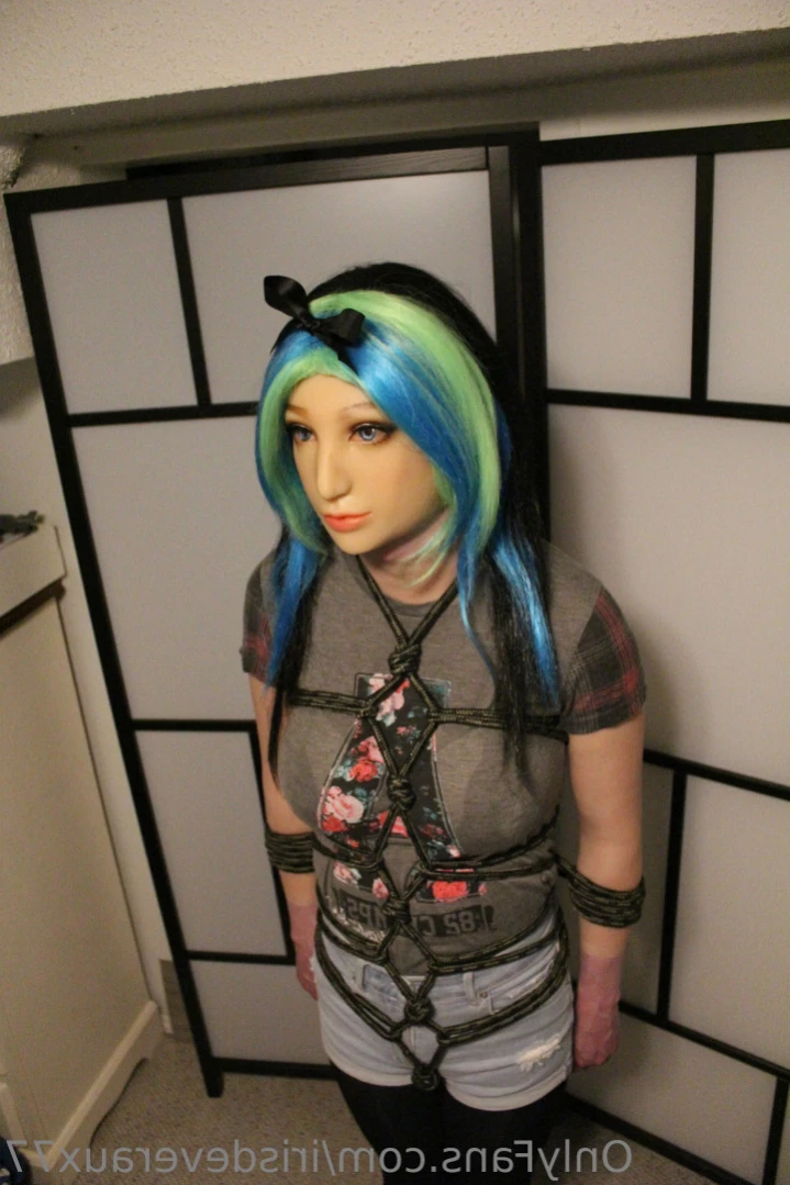 Iris Deveraux [ irisdeveraux77 ] Onlyfans leaked photo 14967169 on Hotleaks.tv