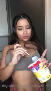 Nicole ❄️ [ nicolesnowofficial ] Onlyfans leaked video 10724536 on Hotleaks.tv