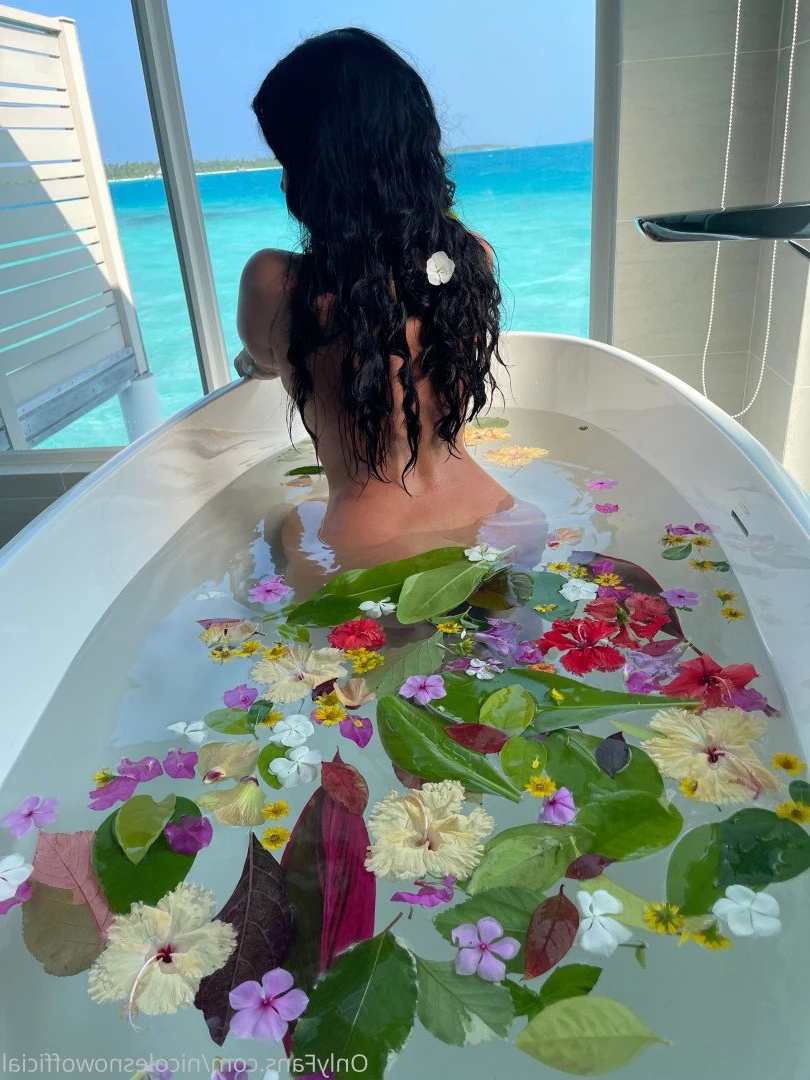 Nicole ❄️ [ nicolesnowofficial ] Onlyfans leaked photo 898639 on Hotleaks.tv
