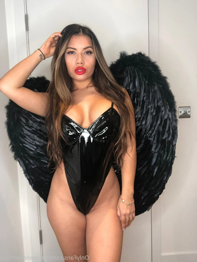 Nicole ❄️ [ nicolesnowofficial ] Onlyfans leaked photo 900583 on Hotleaks.tv