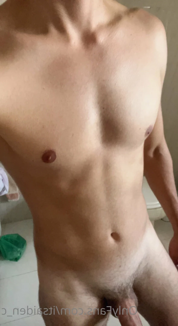 Aiden Carter [ itsaiden_c ] Onlyfans leaked photo 11469818 on Hotleaks.tv