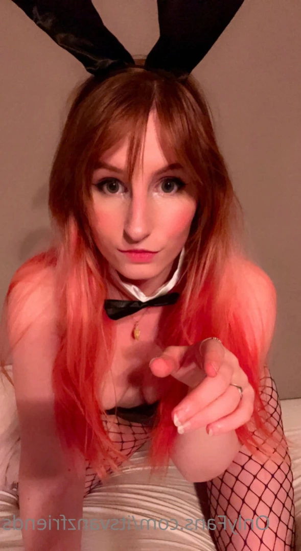 April [ itsvanzfriends ] Onlyfans leaked photo 11446215 on Hotleaks.tv