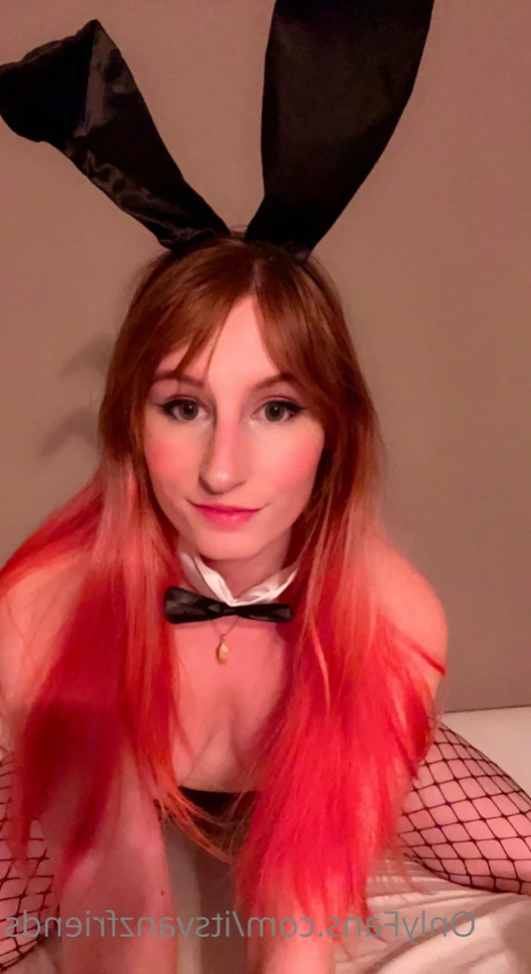 April [ itsvanzfriends ] Onlyfans leaked photo 13281812 on Hotleaks.tv