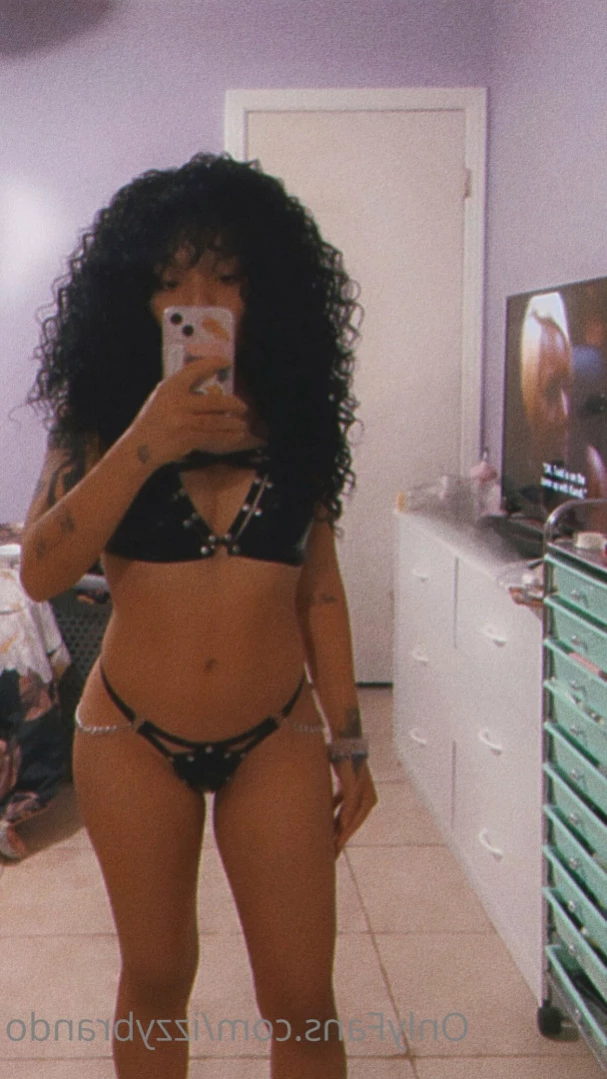 Izzybrando [ izzykento ] Onlyfans leaked photo 11212774 on Hotleaks.tv