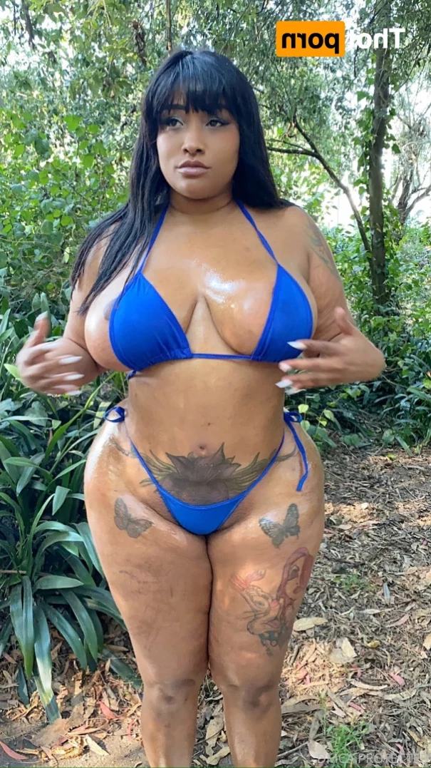 COSPLAY CORN QUEEN 👸🏽 [ nikiarenee ] Onlyfans leaked photo 11756332 on Hotleaks.tv
