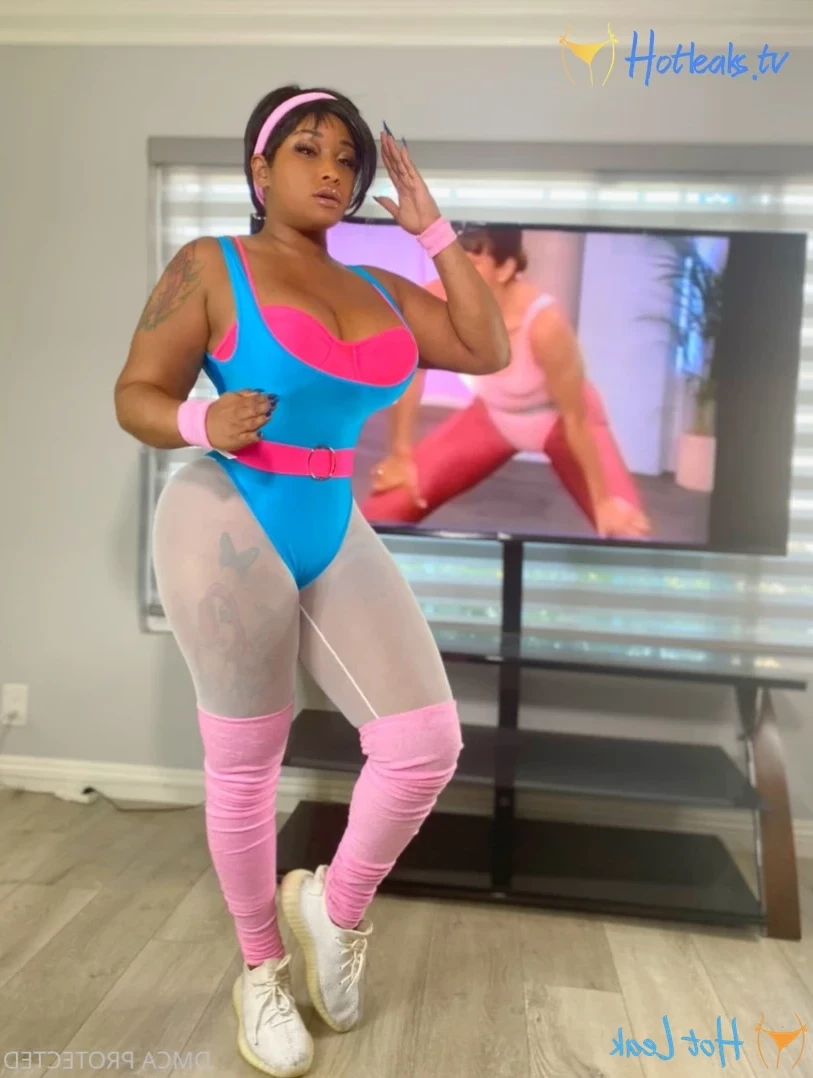 COSPLAY CORN QUEEN 👸🏽 [ nikiarenee ] Onlyfans leaked photo 13031066 on Hotleaks.tv