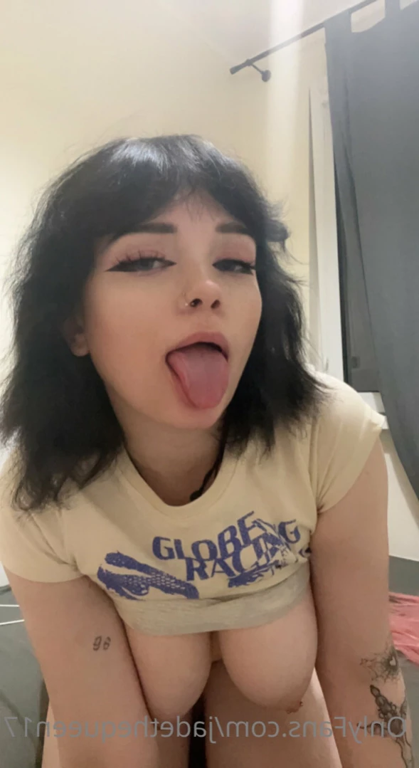 Jade [ jadethequeen17 ] Onlyfans leaked photo 11210569 on Hotleaks.tv