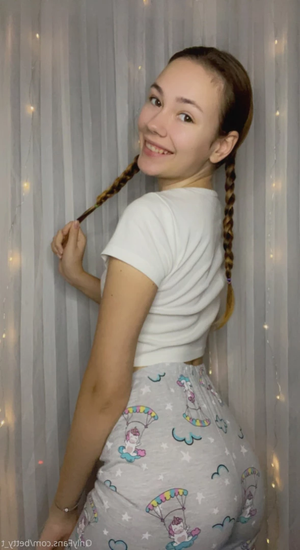 Betty [ betty_torn ] Onlyfans leaked photo 16118792 on Hotleaks.tv