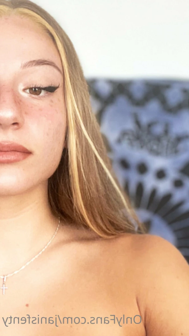 🍭JANISS🍭19 YEARS [ janiss_oficial ] Onlyfans leaked photo 11207372 on Hotleaks.tv