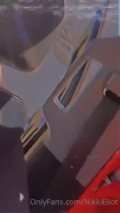 18373137