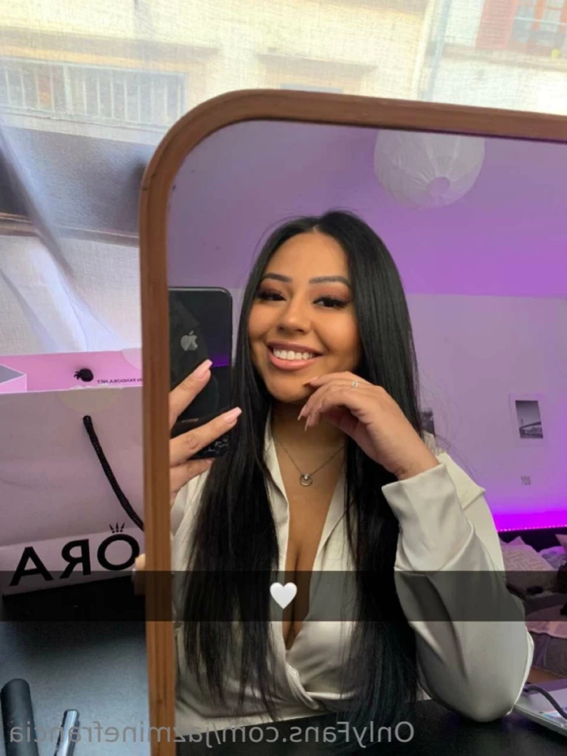 𝑱𝑨𝒁𝑴𝑰𝑵𝑬 💋 𝘾𝙝𝙚𝙘𝙠 𝘿𝙢'𝙨☝🏻 [ jazminefrancia ] Onlyfans leaked photo 11205965 on Hotleaks.tv