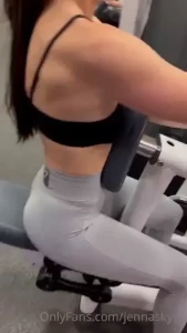 Jenna Skyye VIP 🔝0.39% 💗 [ jennaskyye ] Onlyfans leaked video 18099556 on Hotleaks.tv