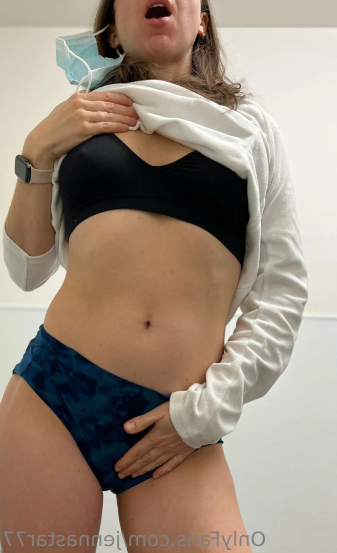 🩺 Nurse Jenna FREE [ jennastar77 ] Onlyfans leaked photo 15743327 on Hotleaks.tv