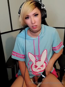 Jessie Aoki [ jessieaoki ] Onlyfans leaked video 13872020 on Hotleaks.tv
