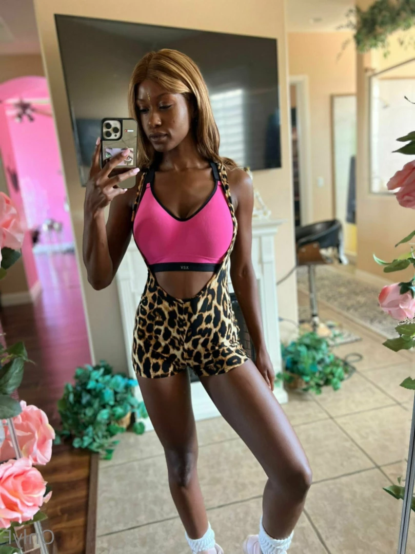 Jezabel Vessir [ jezabelvisser ] Onlyfans leaked photo 10963785 on Hotleaks.tv