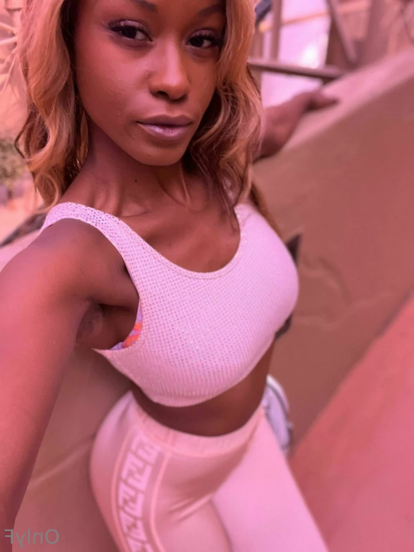Jezabel Vessir [ jezabelvisser ] Onlyfans leaked photo 11213796 on Hotleaks.tv