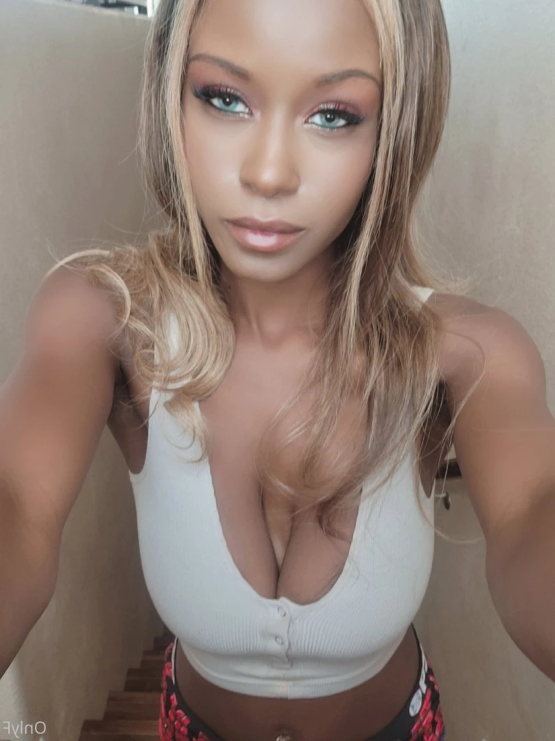 Jezabel Vessir [ jezabelvisser ] Onlyfans leaked photo 12804592 on Hotleaks.tv