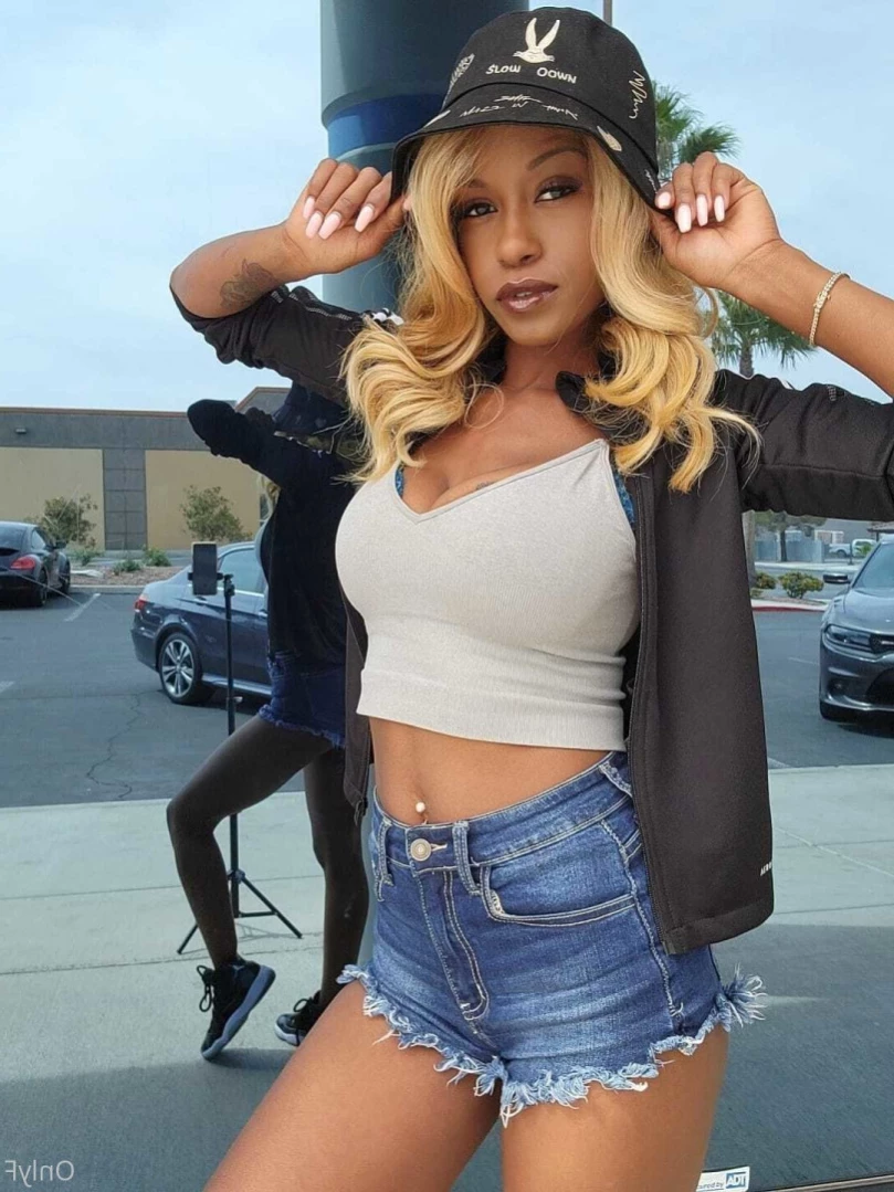 Jezabel Vessir [ jezabelvisser ] Onlyfans leaked photo 13050272 on Hotleaks.tv